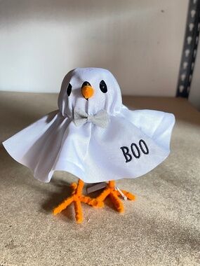 White 'Boo' Ghost Bird Tabletop Decor